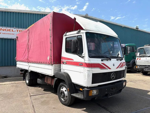 Mercedes-Benz LK 814 K 6-CILINDER FULL STEEL WITH TENT BOX / CATTLE BOX (MANUAL GEARBOX / FULL STEEL SUSPENSION) - Camión lona: foto 2 Mercedes-Benz LK 814 K 6-CILINDER FULL STEEL WITH TENT BOX / CATTLE BOX (MANUAL GEARBOX / FULL STEEL SUSPENSION) - Camión lona: foto 2