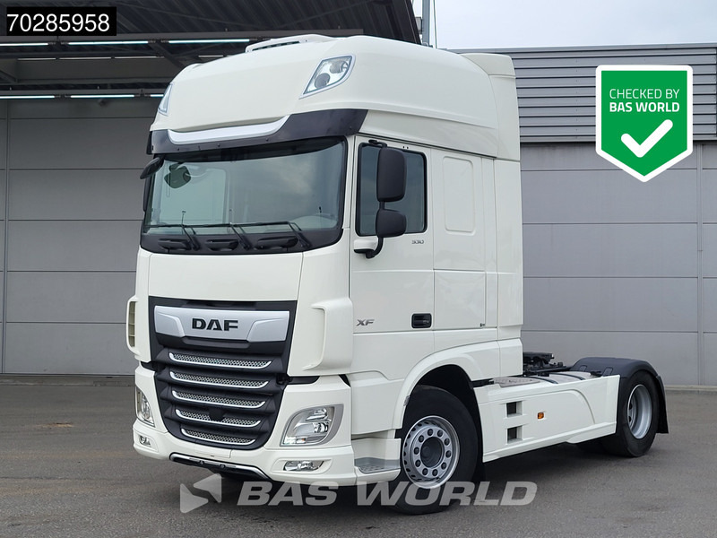 Cabeza tractora DAF XF 530 XF 4X2 Retarder 2xTanks Standklima ACC Euro 6: foto 1