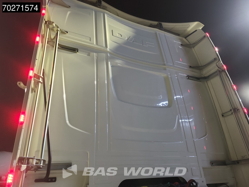 Cabeza tractora DAF XG+ 530 4X2 Retarder 2x Tanks Standklima Leather Alcoa's: foto 10