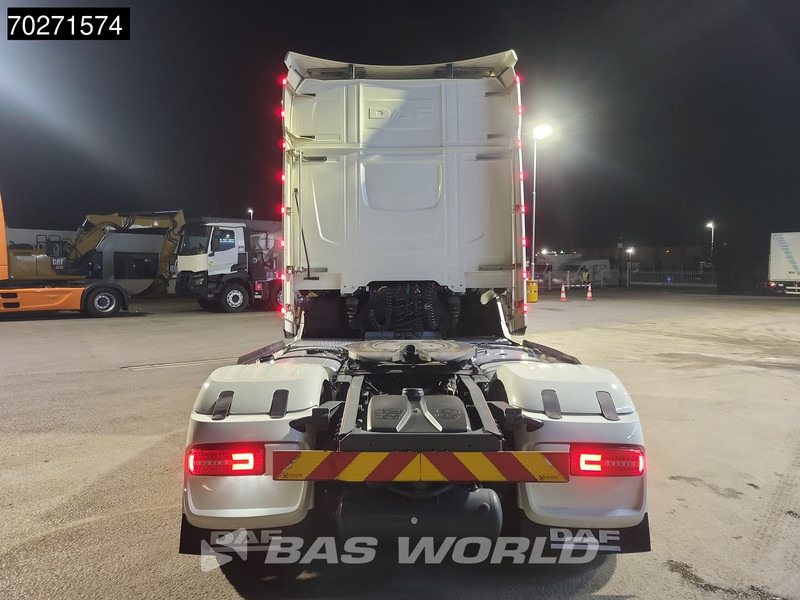 Cabeza tractora DAF XG+ 530 4X2 Retarder 2x Tanks Standklima Leather Alcoa's: foto 9