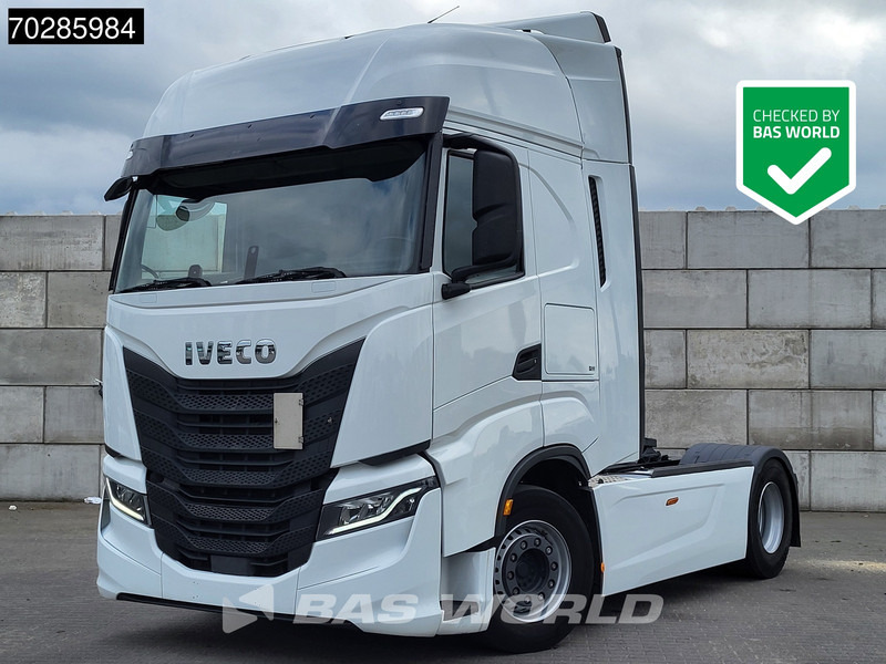 Iveco S-Way 490 4X2 Retarder Standklima 2xTanks Navi ACC LED Euro 6 - Cabeza tractora: foto 1 Iveco S-Way 490 4X2 Retarder Standklima 2xTanks Navi ACC LED Euro 6 - Cabeza tractora: foto 1
