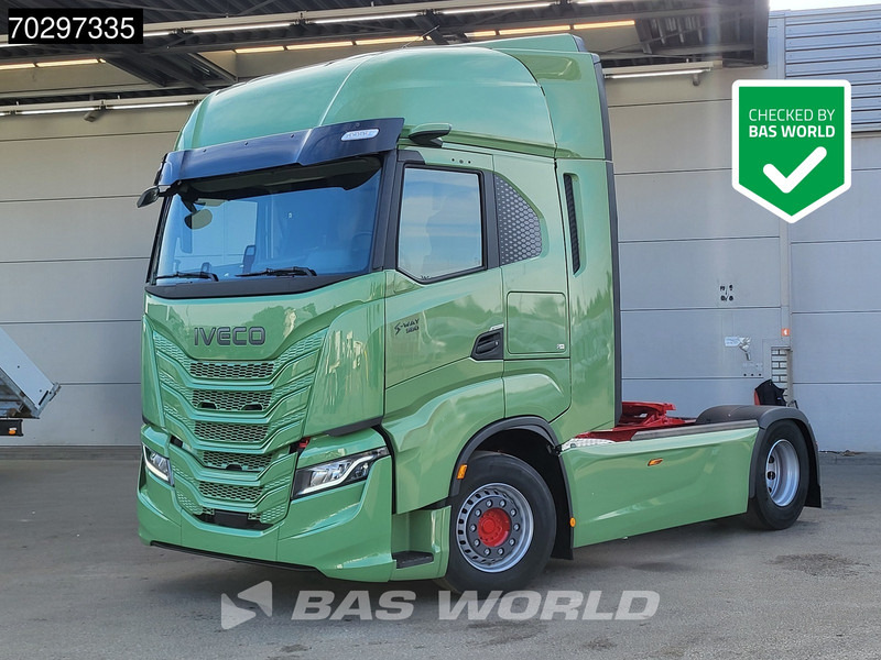 Iveco S-Way 580 4X2 NEW! Electric Steering Standklima Navi ACC LED Euro 6 - Cabeza tractora: foto 1 Iveco S-Way 580 4X2 NEW! Electric Steering Standklima Navi ACC LED Euro 6 - Cabeza tractora: foto 1