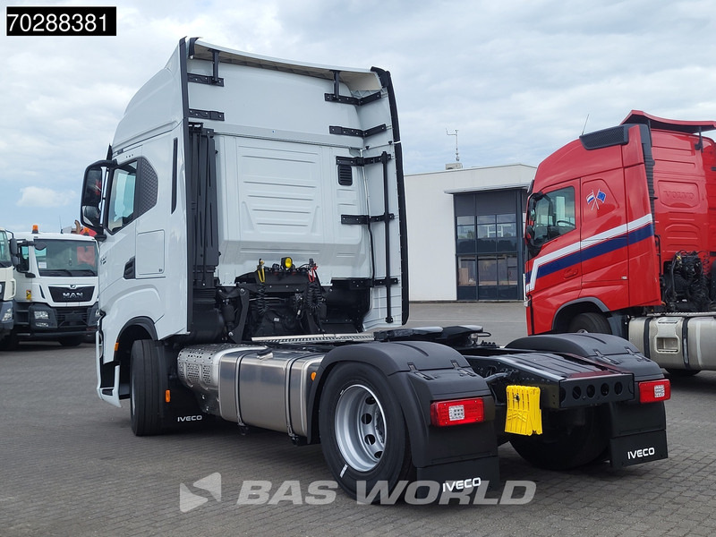 Iveco S-way 580 4X2 Nieuw! 2xTanks Standklima ACC LED Euro 6 - Cabeza tractora: foto 2 Iveco S-way 580 4X2 Nieuw! 2xTanks Standklima ACC LED Euro 6 - Cabeza tractora: foto 2