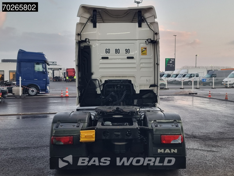 MAN TGX 18.460 4X2 XLX Retarder 2x Tanks Standklima - Cabeza tractora: foto 3 MAN TGX 18.460 4X2 XLX Retarder 2x Tanks Standklima - Cabeza tractora: foto 3