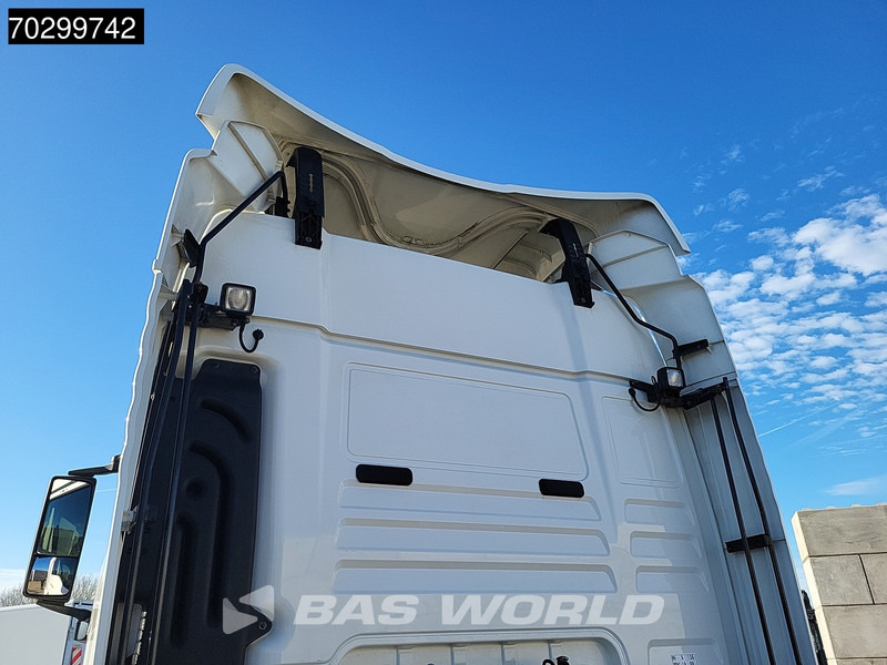 MAN TGX 18.460 4X2 XLX Retarder 2xTanks Standklima ACC Euro 6 - Cabeza tractora: foto 5 MAN TGX 18.460 4X2 XLX Retarder 2xTanks Standklima ACC Euro 6 - Cabeza tractora: foto 5