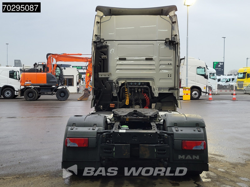 MAN TGX 18.500 4X2 XXL Mega Retarder 2x Tanks Full-Air - Cabeza tractora: foto 3 MAN TGX 18.500 4X2 XXL Mega Retarder 2x Tanks Full-Air - Cabeza tractora: foto 3