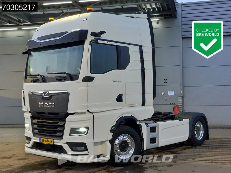 MAN TGX 18.520 4X2 NEW! GX Retarder 2x Tanks Alcoa Standklima MirrorCam Navi LED - Cabeza tractora: foto 1 MAN TGX 18.520 4X2 NEW! GX Retarder 2x Tanks Alcoa Standklima MirrorCam Navi LED - Cabeza tractora: foto 1