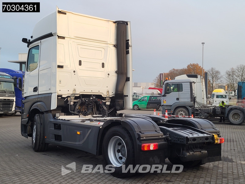 Mercedes-Benz Actros 1845 4X2 GigaSpace Retarder MirrorCam Navi Euro 6 - Cabeza tractora: foto 2 Mercedes-Benz Actros 1845 4X2 GigaSpace Retarder MirrorCam Navi Euro 6 - Cabeza tractora: foto 2