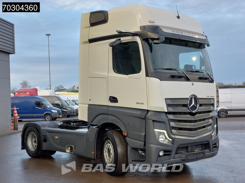 Mercedes-Benz Actros 1845 4X2 GigaSpace Retarder MirrorCam Navi Euro 6 - Cabeza tractora: foto 3 Mercedes-Benz Actros 1845 4X2 GigaSpace Retarder MirrorCam Navi Euro 6 - Cabeza tractora: foto 3