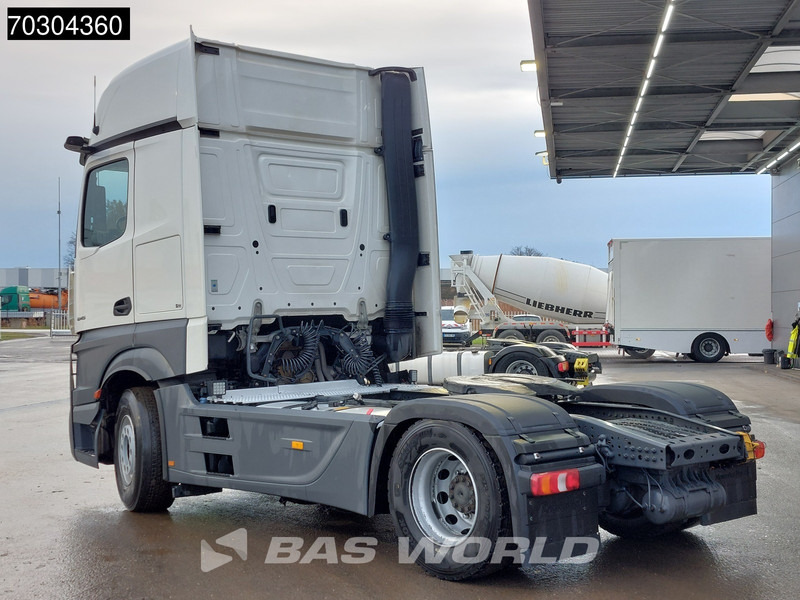 Mercedes-Benz Actros 1845 4X2 GigaSpace Retarder MirrorCam Navi Euro 6 - Cabeza tractora: foto 2 Mercedes-Benz Actros 1845 4X2 GigaSpace Retarder MirrorCam Navi Euro 6 - Cabeza tractora: foto 2