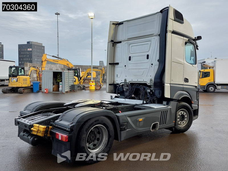 Mercedes-Benz Actros 1845 4X2 GigaSpace Retarder MirrorCam Navi Euro 6 - Cabeza tractora: foto 5 Mercedes-Benz Actros 1845 4X2 GigaSpace Retarder MirrorCam Navi Euro 6 - Cabeza tractora: foto 5