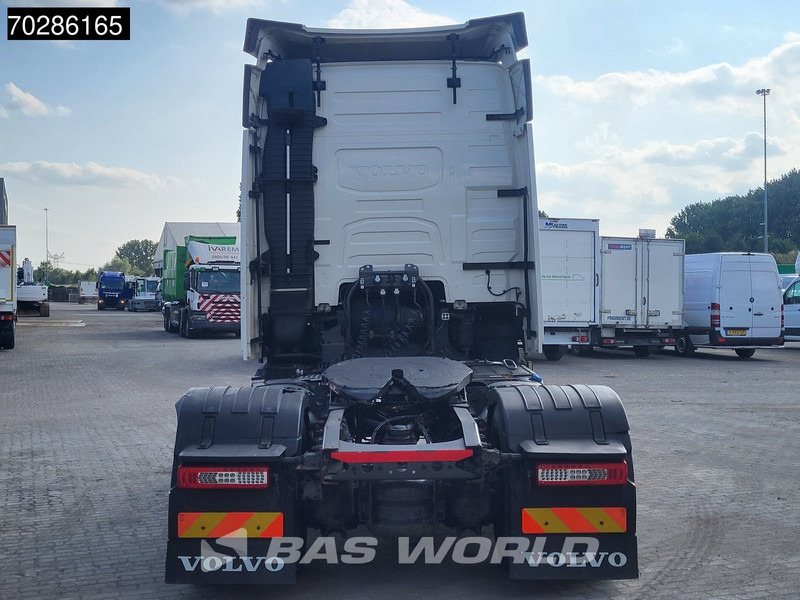 Leasing para Volvo FH 540 4X2 2x Tanks I-Park Cool ACC Euro 6 Volvo FH 540 4X2 2x Tanks I-Park Cool ACC Euro 6: foto 9