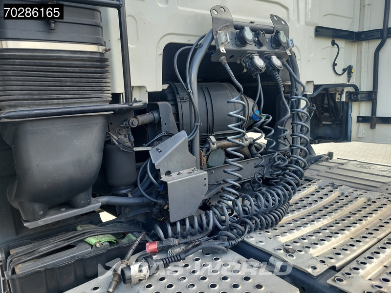 Leasing para Volvo FH 540 4X2 2x Tanks I-Park Cool ACC Euro 6 Volvo FH 540 4X2 2x Tanks I-Park Cool ACC Euro 6: foto 12