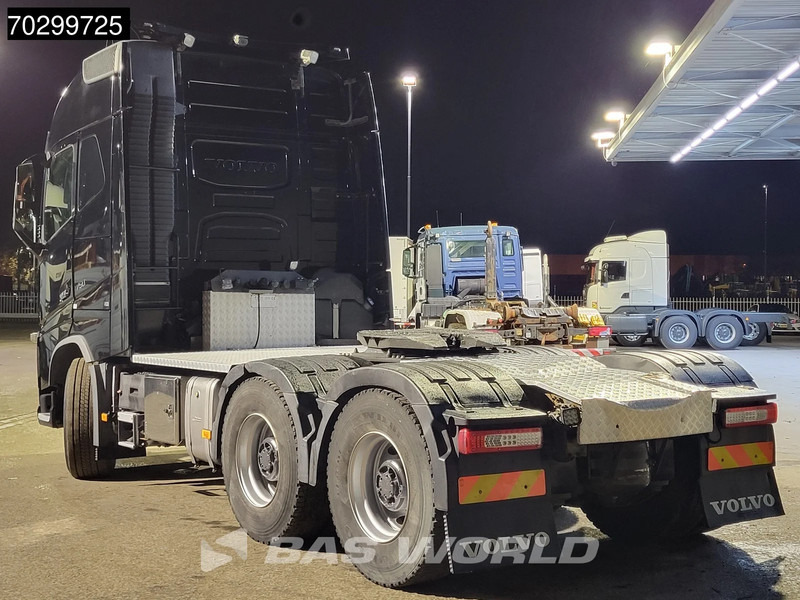 Volvo FH16 750 FH16 6X4 Retarder Big-Axle Hydraulik Leder 60% Tyres - Cabeza tractora: foto 2 Volvo FH16 750 FH16 6X4 Retarder Big-Axle Hydraulik Leder 60% Tyres - Cabeza tractora: foto 2