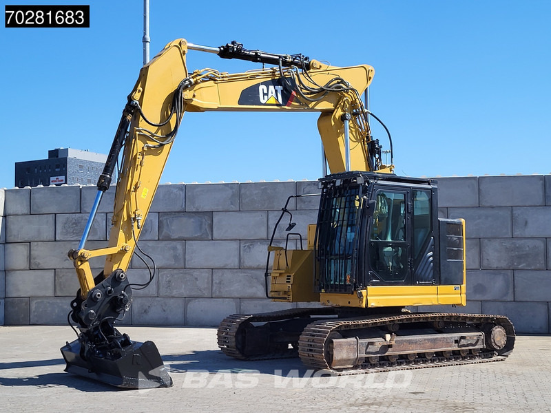 Caterpillar 325 F L 3 BUCKETS - VA BOOM - Excavadora de cadenas: foto 2 Caterpillar 325 F L 3 BUCKETS - VA BOOM - Excavadora de cadenas: foto 2