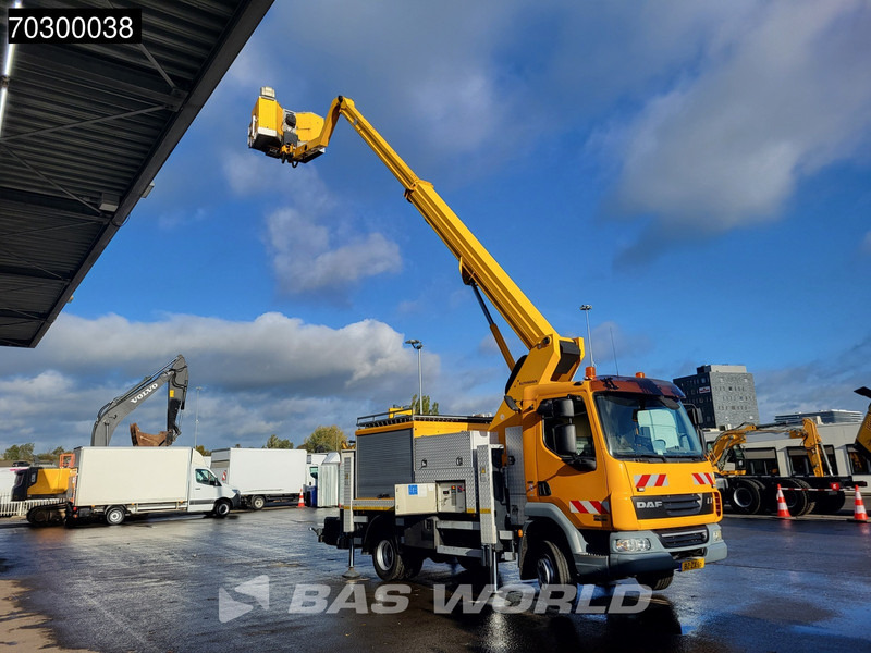 DAF LF45.180 LF 4X2 NL-Truck Ruthmann 18mtr Aerial platform Hubarbeitsbühne Automatic Euro 5 - Camión grúa: foto 3 DAF LF45.180 LF 4X2 NL-Truck Ruthmann 18mtr Aerial platform Hubarbeitsbühne Automatic Euro 5 - Camión grúa: foto 3