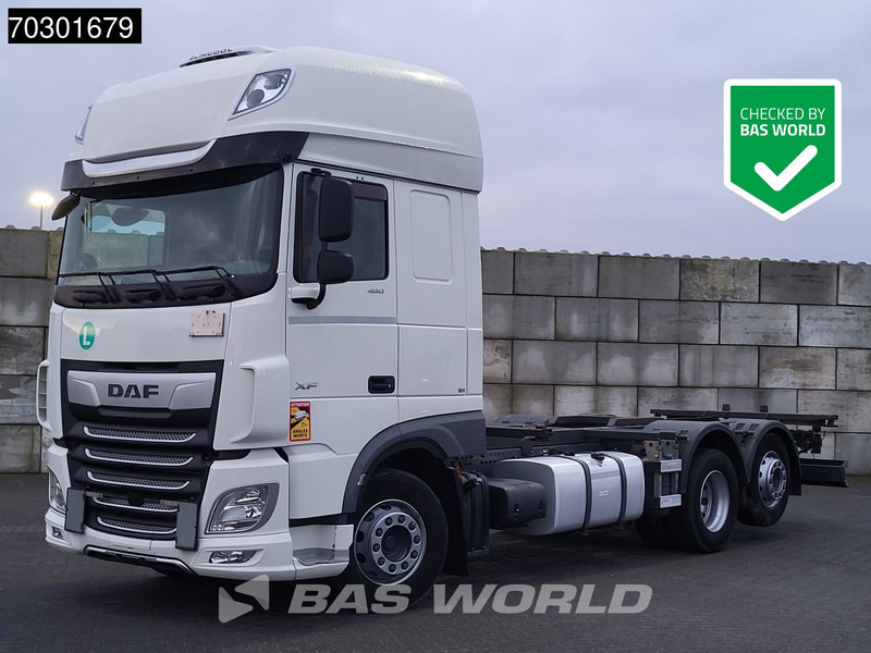 DAF XF 480 6X2 FAN Retarder Lift+Steering Axle Full Air Euro 6 - Camión portacontenedore/ Intercambiable: foto 1 DAF XF 480 6X2 FAN Retarder Lift+Steering Axle Full Air Euro 6 - Camión portacontenedore/ Intercambiable: foto 1