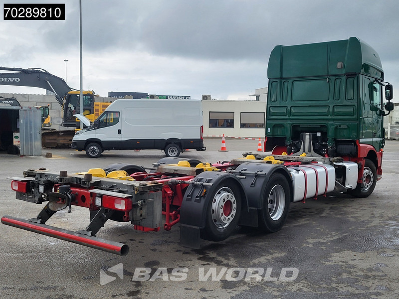 DAF XF 480 6X2 Retarder BDF Lift-Axle Automatic Navi ACC Euro 6 - Camión portacontenedore/ Intercambiable: foto 5 DAF XF 480 6X2 Retarder BDF Lift-Axle Automatic Navi ACC Euro 6 - Camión portacontenedore/ Intercambiable: foto 5