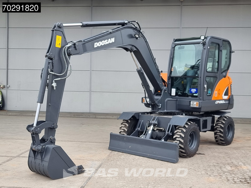 Doosan DX60W A/C - NEW UNUSED - Excavadora de ruedas: foto 2 Doosan DX60W A/C - NEW UNUSED - Excavadora de ruedas: foto 2