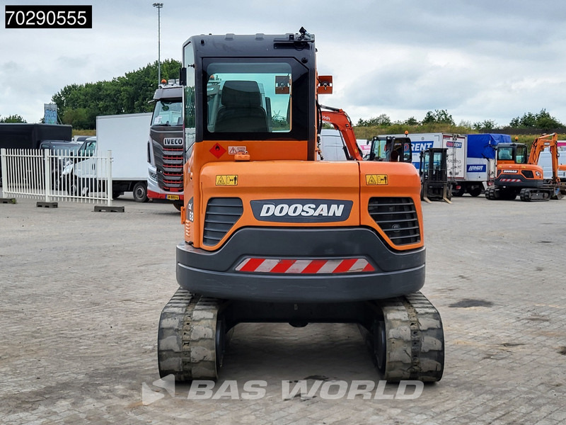 Doosan DX63-3 3 BUCKETS - A/C - Miniexcavadora: foto 5 Doosan DX63-3 3 BUCKETS - A/C - Miniexcavadora: foto 5