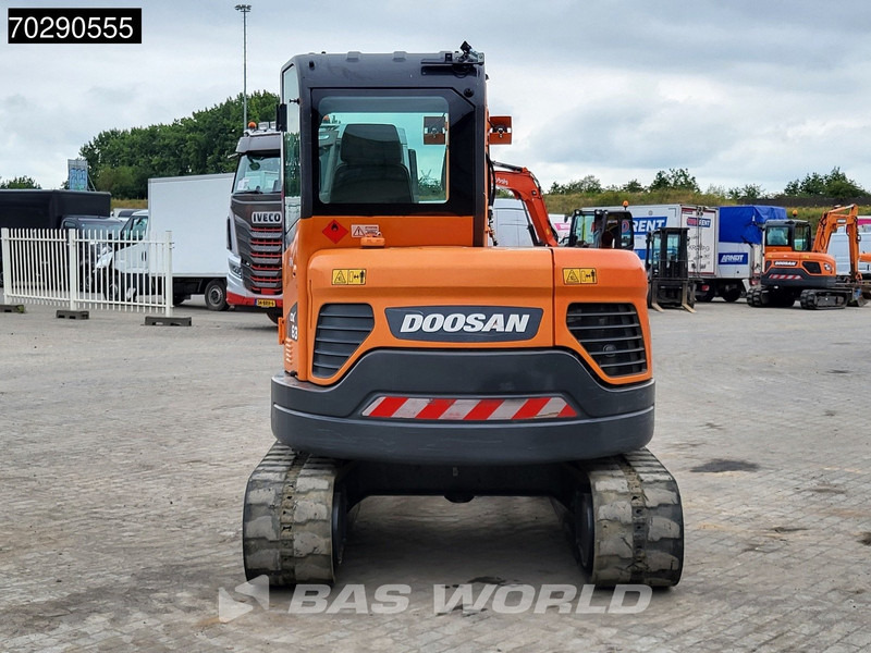 Doosan DX63-3 3 BUCKETS - A/C - Miniexcavadora: foto 5 Doosan DX63-3 3 BUCKETS - A/C - Miniexcavadora: foto 5