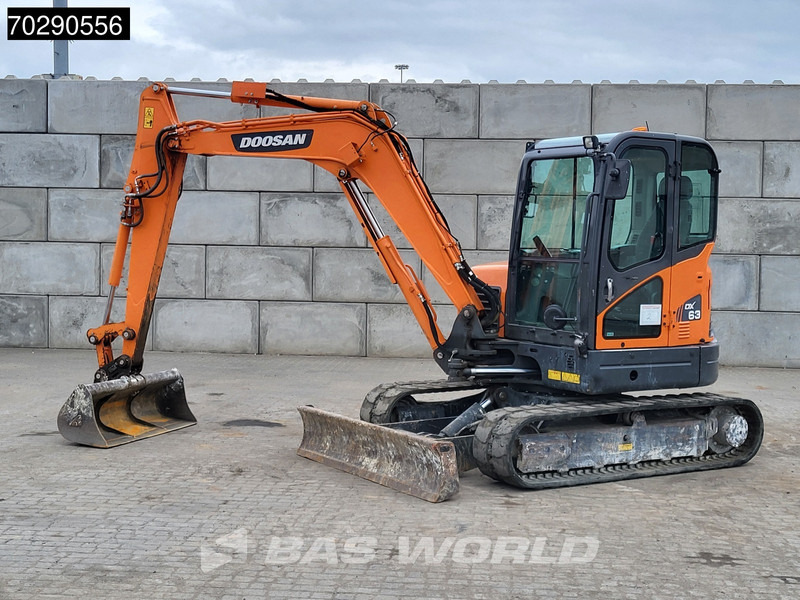 Doosan DX63-3 3 BUCKETS - A/C - Miniexcavadora: foto 2 Doosan DX63-3 3 BUCKETS - A/C - Miniexcavadora: foto 2