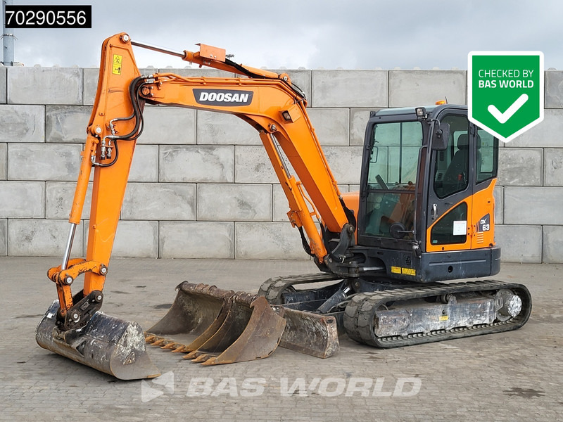 Doosan DX63-3 3 BUCKETS - A/C - Miniexcavadora: foto 1 Doosan DX63-3 3 BUCKETS - A/C - Miniexcavadora: foto 1