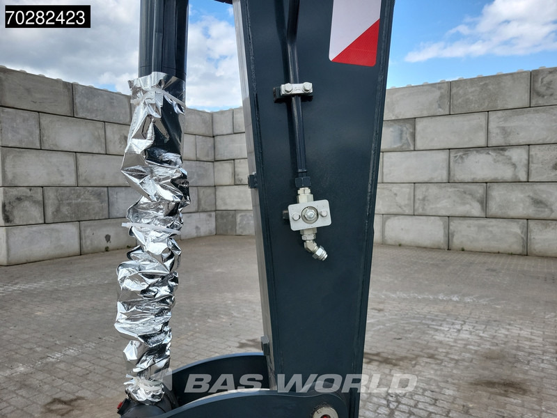 Miniexcavadora nuevo Hyundai HX80 N A/C - NEW UNUSED: foto 9