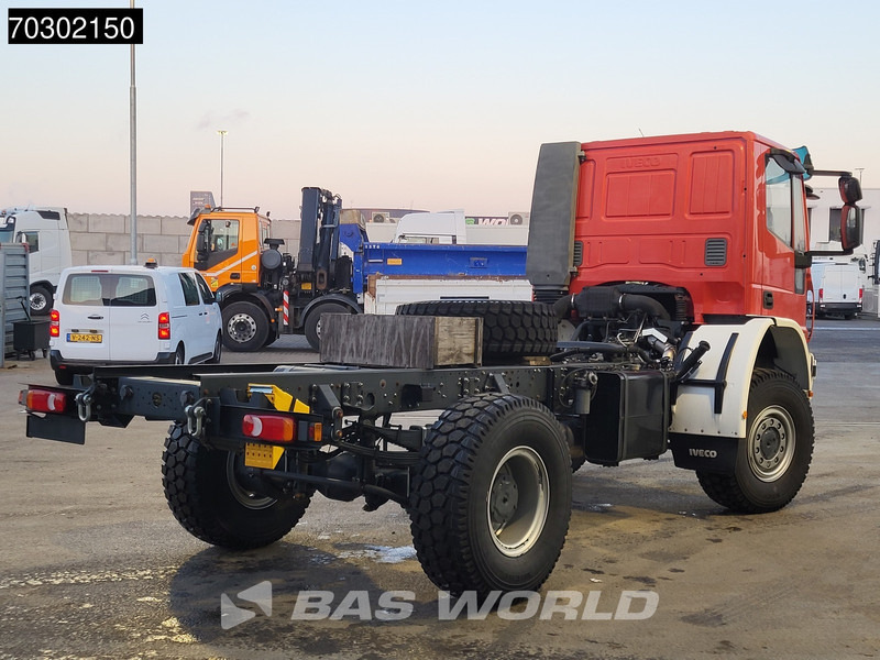 Iveco Eurocargo 150E300 4X4 NEW! 15T chassis 2017 production Euro 5 - Camión chasis: foto 5 Iveco Eurocargo 150E300 4X4 NEW! 15T chassis 2017 production Euro 5 - Camión chasis: foto 5