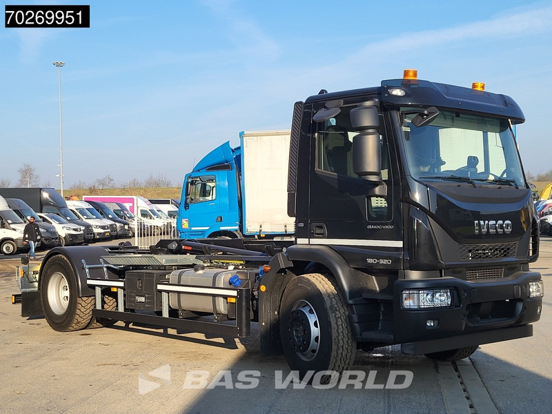 Iveco Eurocargo 180E320 4X2 NEW! 14tons Hiab Multilift ULT14S51 ACC Euro 6 - Camión multibasculante: foto 5 Iveco Eurocargo 180E320 4X2 NEW! 14tons Hiab Multilift ULT14S51 ACC Euro 6 - Camión multibasculante: foto 5