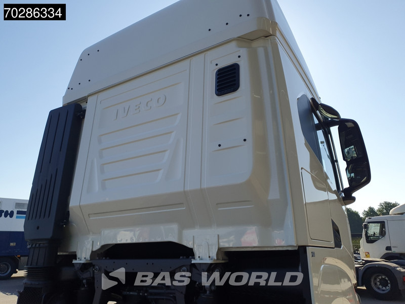 Camión chasis nuevo Iveco S-Way 490 6X2 NEW chassis! Retarder Standklima Lift+lenkasche PTO preparation LED Navi ACC Euro 6: foto 12