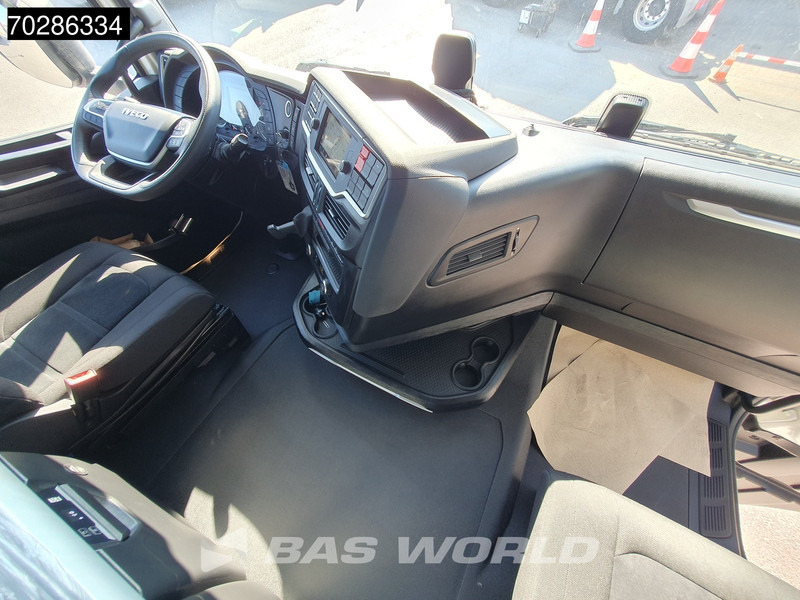 Camión chasis nuevo Iveco S-Way 490 6X2 NEW chassis! Retarder Standklima Lift+lenkasche PTO preparation LED Navi ACC Euro 6: foto 18