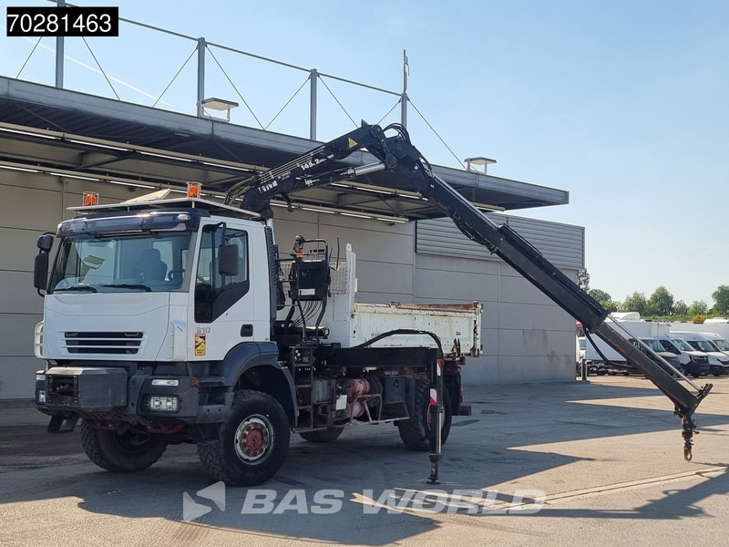 Iveco Trakker 310 4X4 Atlas 145.2-A2 Kran Crane 4x4 Big axle 6m3 3 sided tipper Euro 4 - Camión volquete, Camión grúa: foto 5 Iveco Trakker 310 4X4 Atlas 145.2-A2 Kran Crane 4x4 Big axle 6m3 3 sided tipper Euro 4 - Camión volquete, Camión grúa: foto 5