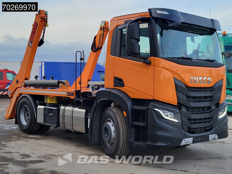 Camión portacontenedor de cadenas nuevo Iveco X-Way 360 4X2 NEW! HIAB 12tons skiploader Automatic Euro 6: foto 9