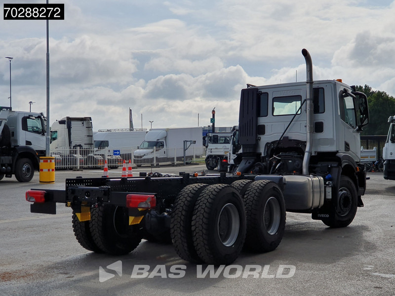 Iveco X-Way 460 6X4 New! Retarder steelsuspension Big-Axle Automatic Navi Euro 6 - Camión chasis: foto 5 Iveco X-Way 460 6X4 New! Retarder steelsuspension Big-Axle Automatic Navi Euro 6 - Camión chasis: foto 5