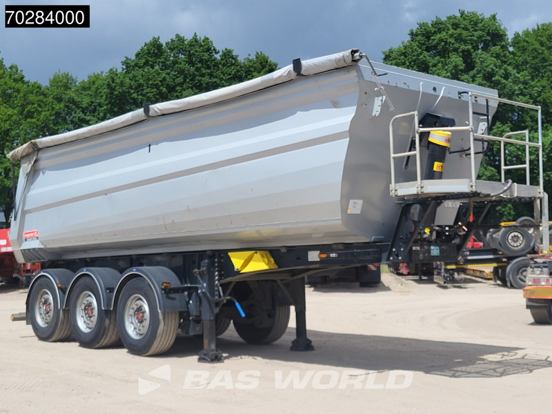 Langendorf NW3 3 axles Steel Tipper Liftachse - Semirremolque volquete: foto 5 Langendorf NW3 3 axles Steel Tipper Liftachse - Semirremolque volquete: foto 5