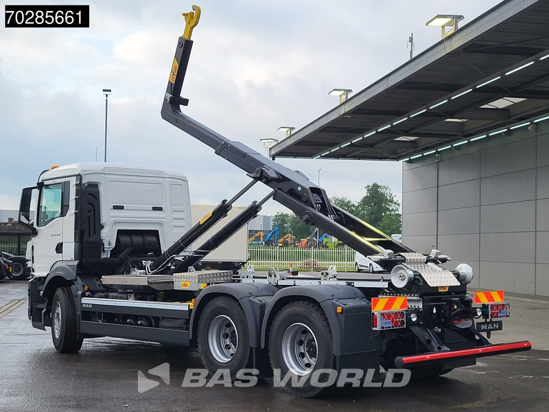 MAN TGS 26.440 6X4 NEW HYVA H20-60S Automatic Steelsuspension Euro 6 - Camión multibasculante: foto 2 MAN TGS 26.440 6X4 NEW HYVA H20-60S Automatic Steelsuspension Euro 6 - Camión multibasculante: foto 2