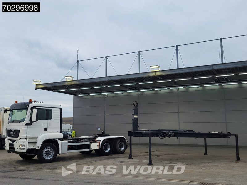 MAN TGS 33.440 6X4 25Ton AJK NHS25-5930 hooklift with 5th wheel Wechselsystem Manual Big-Axle Euro 5 - Camión multibasculante: foto 3 MAN TGS 33.440 6X4 25Ton AJK NHS25-5930 hooklift with 5th wheel Wechselsystem Manual Big-Axle Euro 5 - Camión multibasculante: foto 3