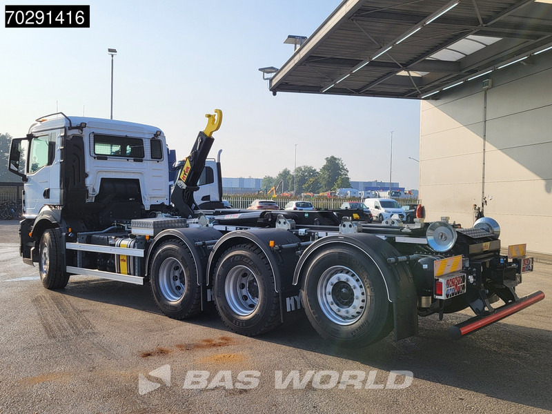 MAN TGS 35.470 8X4 NEW! HYVA 26-62 SKZ hooklift Lift+steering Axle Automatic Euro 6 - Camión multibasculante: foto 5 MAN TGS 35.470 8X4 NEW! HYVA 26-62 SKZ hooklift Lift+steering Axle Automatic Euro 6 - Camión multibasculante: foto 5