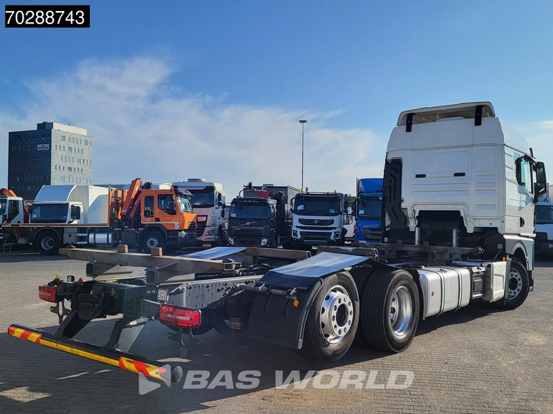 MAN TGX 26.470 6X2 BDF Retarder Lift-Axle LED Standairco Automatic Euro 6 - Camión portacontenedore/ Intercambiable: foto 5 MAN TGX 26.470 6X2 BDF Retarder Lift-Axle LED Standairco Automatic Euro 6 - Camión portacontenedore/ Intercambiable: foto 5