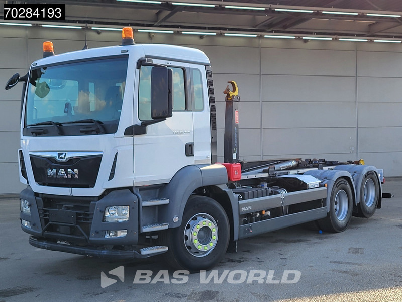 MAN TGX 28.460 6X2 MARREL AL20 S56 Hooklift Liftaxle Automatic Euro 6 - Camión multibasculante: foto 3 MAN TGX 28.460 6X2 MARREL AL20 S56 Hooklift Liftaxle Automatic Euro 6 - Camión multibasculante: foto 3