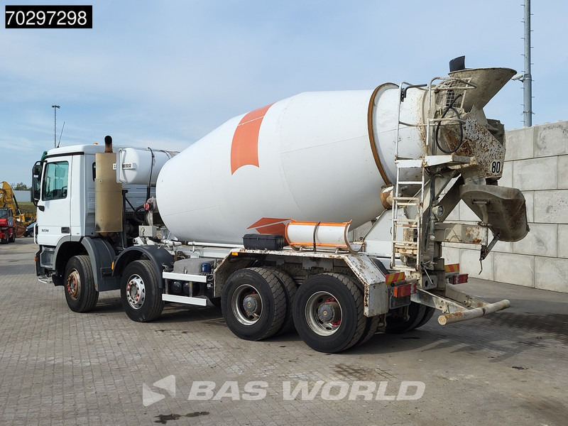 Mercedes-Benz Actros 3236 8X4 9m3 Liebherr 3-Pedals Steelsuspension Big-Axle Euro 3 - Camión hormigonera: foto 2 Mercedes-Benz Actros 3236 8X4 9m3 Liebherr 3-Pedals Steelsuspension Big-Axle Euro 3 - Camión hormigonera: foto 2