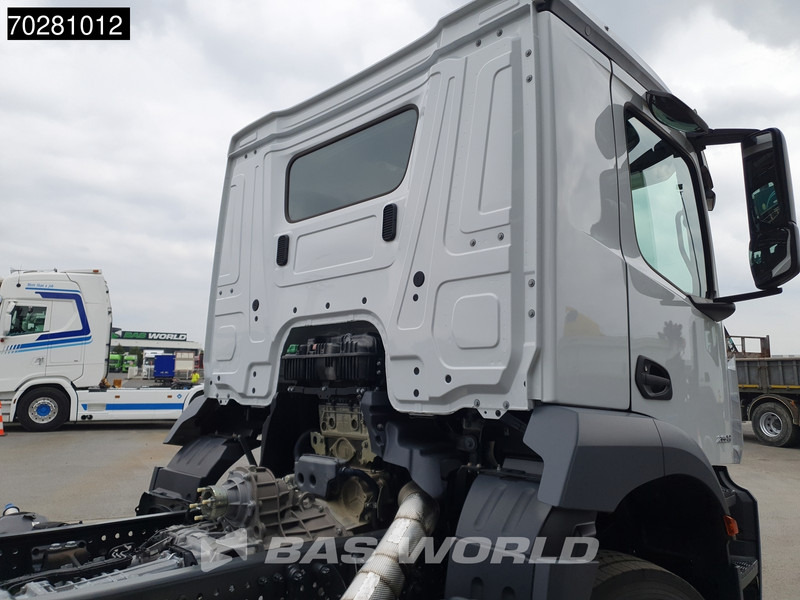 Mercedes-Benz Arocs 2636 6X4 NEW chassis Flange PTO Big-Axle Steelsuspension Euro 6 - Camión chasis: foto 5 Mercedes-Benz Arocs 2636 6X4 NEW chassis Flange PTO Big-Axle Steelsuspension Euro 6 - Camión chasis: foto 5