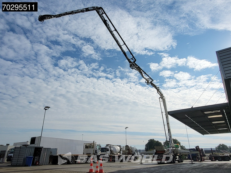 Mercedes-Benz Arocs 3246 Arocs 8X4 CIFA K47H-HP1808ECX 5-Arm Steelsuspension Big-Axle Euro 6 - Camión bomba de hormigón: foto 5 Mercedes-Benz Arocs 3246 Arocs 8X4 CIFA K47H-HP1808ECX 5-Arm Steelsuspension Big-Axle Euro 6 - Camión bomba de hormigón: foto 5
