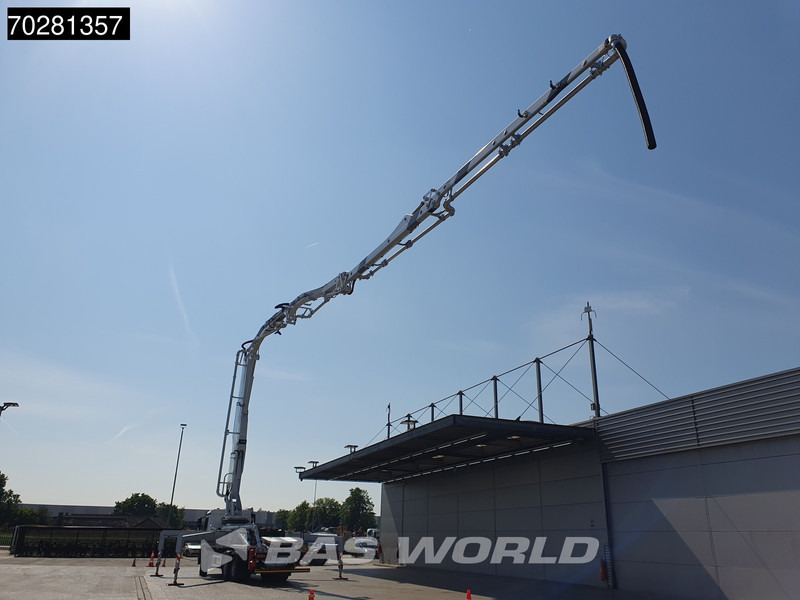 Mercedes-Benz Arocs 3343 6X4 CIFA K40H Carbotech Pump 5 arm Big-Axle Navi Euro 6 - Camión bomba de hormigón: foto 2 Mercedes-Benz Arocs 3343 6X4 CIFA K40H Carbotech Pump 5 arm Big-Axle Navi Euro 6 - Camión bomba de hormigón: foto 2