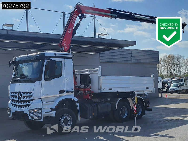 Mercedes-Benz Arocs 3348 6X4 Fasi F195A.2.24 Kran 3 sided tipper 9m3 Big-Axle Navi Euro 6 - Camión volquete, Camión grúa: foto 1 Mercedes-Benz Arocs 3348 6X4 Fasi F195A.2.24 Kran 3 sided tipper 9m3 Big-Axle Navi Euro 6 - Camión volquete, Camión grúa: foto 1