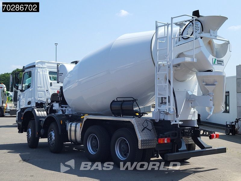 Mercedes-Benz Arocs 4145 8X4 NEW! 11m3 Schwing Stetter Mixer Manual Big-Axle Steel suspension Euro 3 - Camión hormigonera: foto 2 Mercedes-Benz Arocs 4145 8X4 NEW! 11m3 Schwing Stetter Mixer Manual Big-Axle Steel suspension Euro 3 - Camión hormigonera: foto 2
