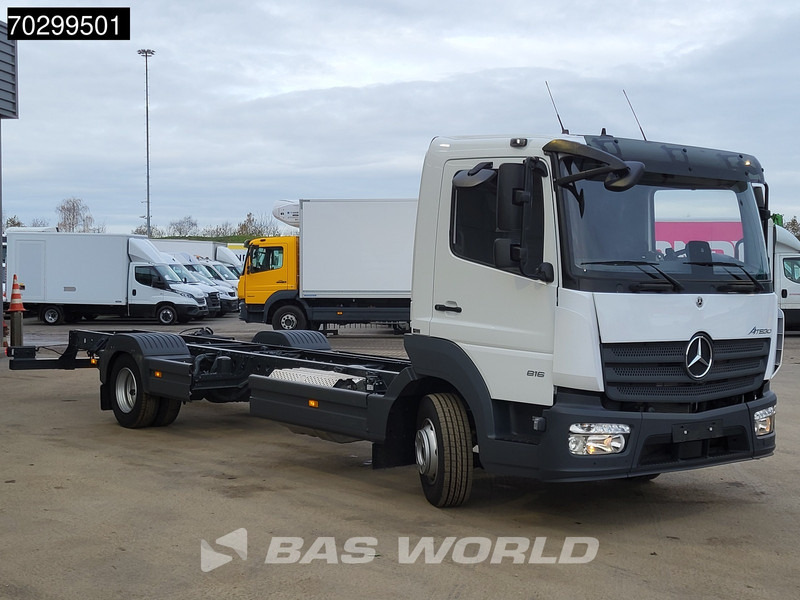 Mercedes-Benz Atego 816 Atego 4X2 LIKE NEW 8tons chassis Automatic PTO Euro 6 - Camión chasis: foto 3 Mercedes-Benz Atego 816 Atego 4X2 LIKE NEW 8tons chassis Automatic PTO Euro 6 - Camión chasis: foto 3