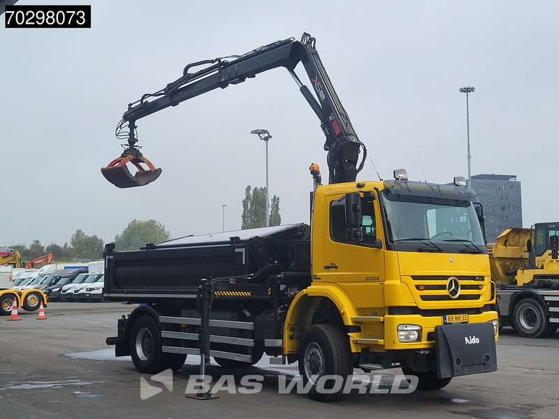 Mercedes-Benz Axor 2124 Axor 4X4 8m3 Tipper HIAB 122 B-2 HIDUO Crane Steel suspension Automatic Big-Axle Euro 5 - Camión volquete, Camión grúa: foto 3 Mercedes-Benz Axor 2124 Axor 4X4 8m3 Tipper HIAB 122 B-2 HIDUO Crane Steel suspension Automatic Big-Axle Euro 5 - Camión volquete, Camión grúa: foto 3