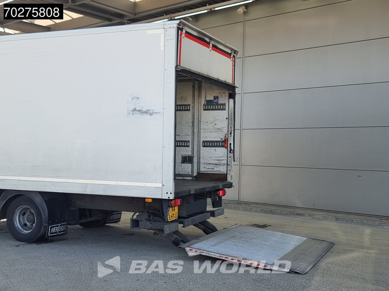 Renault D 210 4X2 12tonner NL-Truck APK Automatic Ladebordwand Euro 6 - Camión caja cerrada: foto 5 Renault D 210 4X2 12tonner NL-Truck APK Automatic Ladebordwand Euro 6 - Camión caja cerrada: foto 5